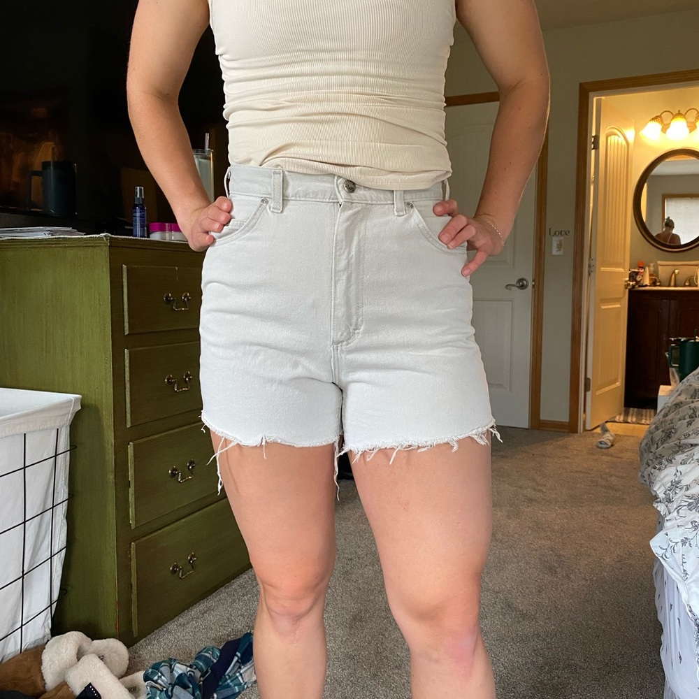 Off white Lee brand denim shorts size 12 (fits like 8 in American eagle)